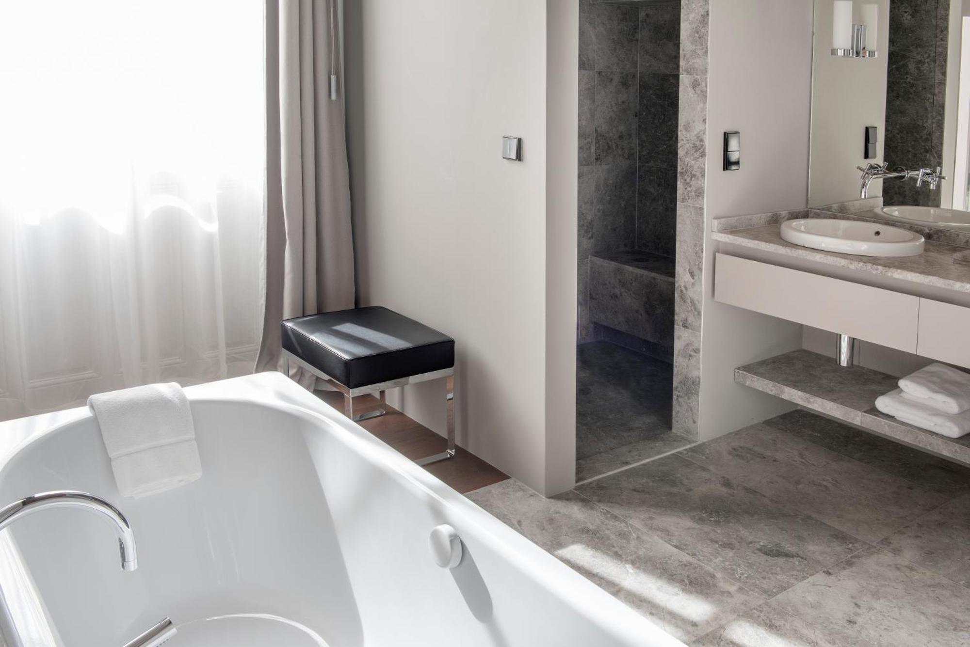 Hotel De Tourrel, Saint Remy De Provence, A Member Of Design Hotels Oda fotoğraf